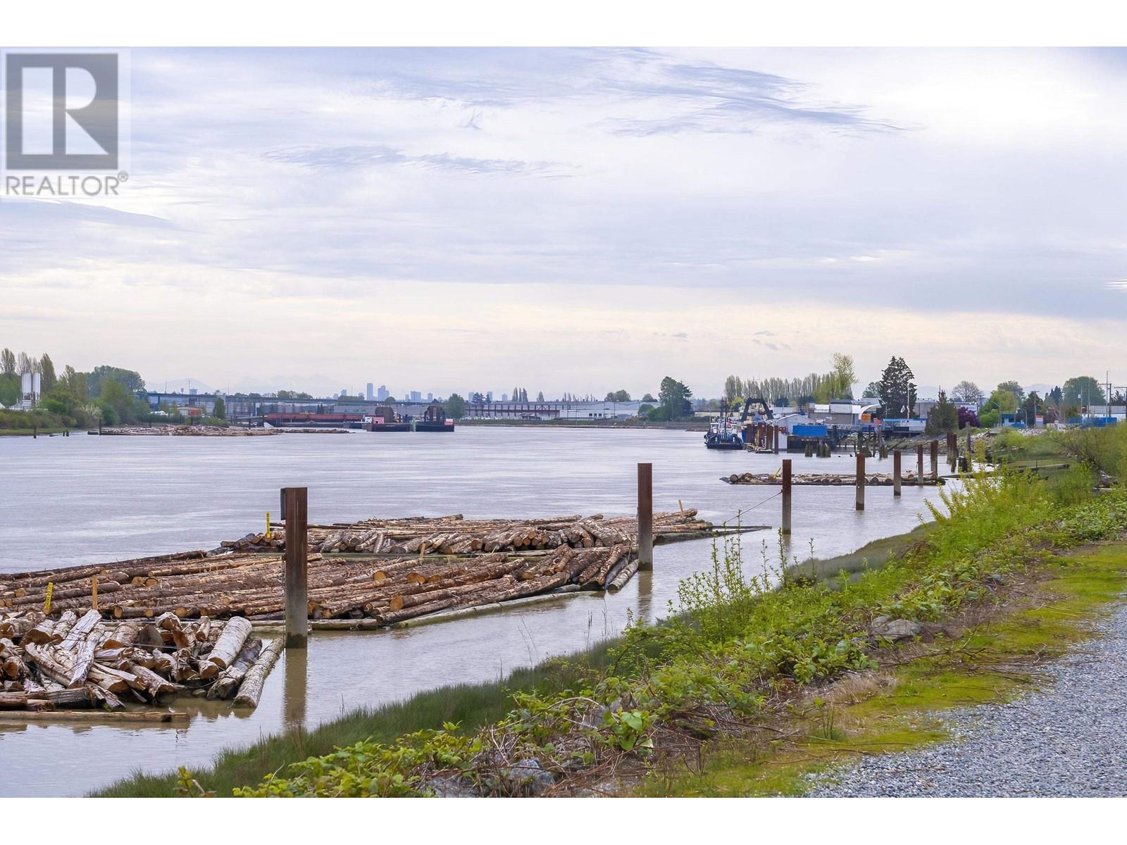 Listing Picture 31 of 31 : 4 10119 RIVER DRIVE, Richmond / 烈治文 - 魯藝地產 Yvonne Lu Group - MLS Medallion Club Member