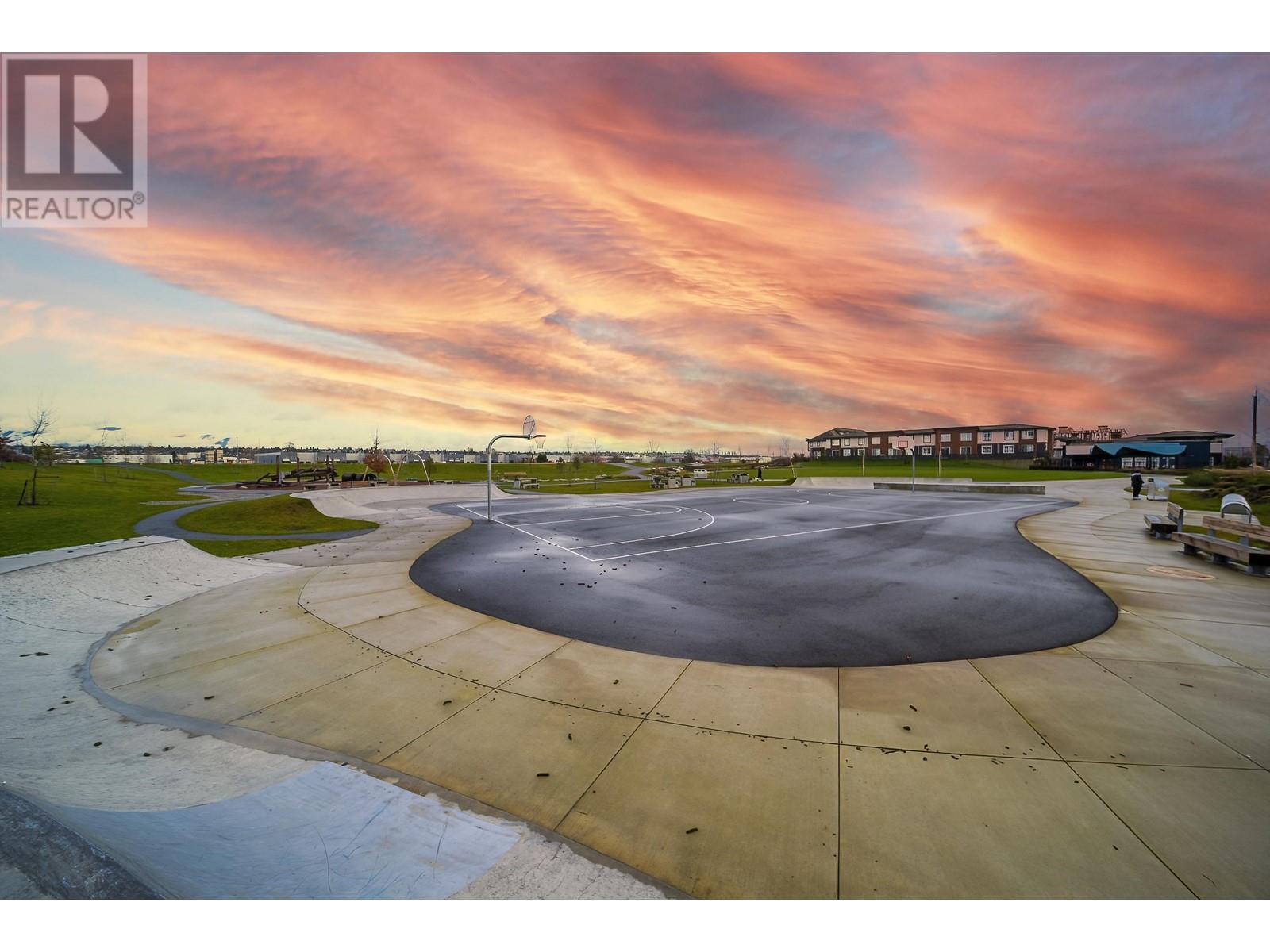 Listing Picture 25 of 31 : 4 10119 RIVER DRIVE, Richmond / 烈治文 - 魯藝地產 Yvonne Lu Group - MLS Medallion Club Member