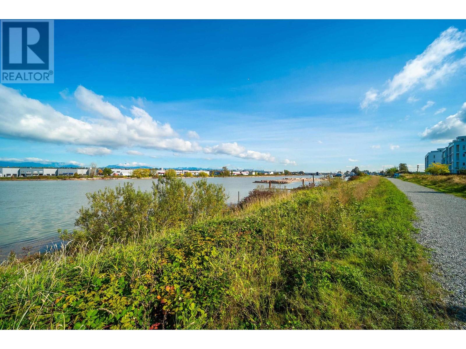 Listing Picture 28 of 31 : 4 10119 RIVER DRIVE, Richmond / 烈治文 - 魯藝地產 Yvonne Lu Group - MLS Medallion Club Member