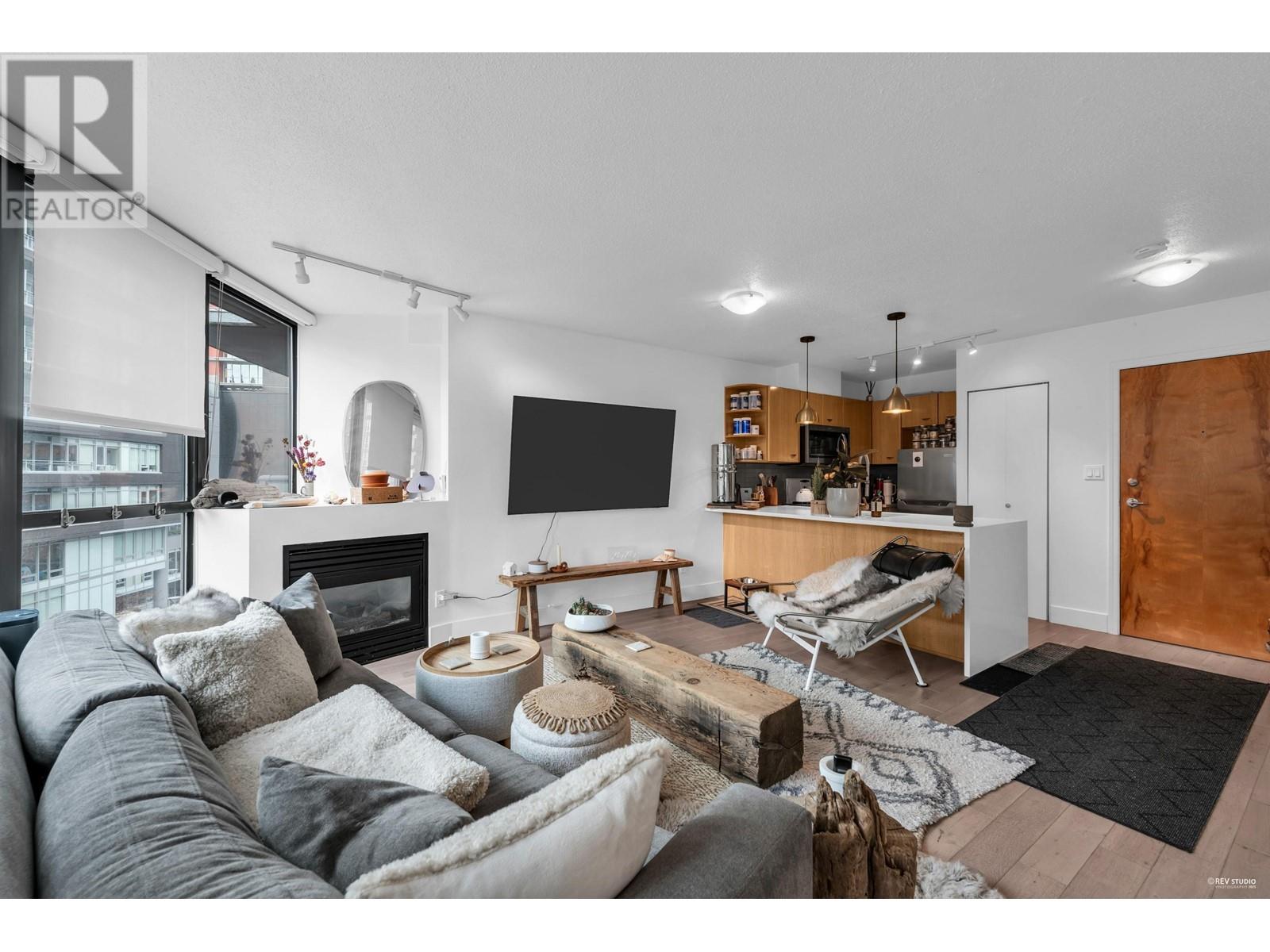 606 501 PACIFIC STREET, Vancouver