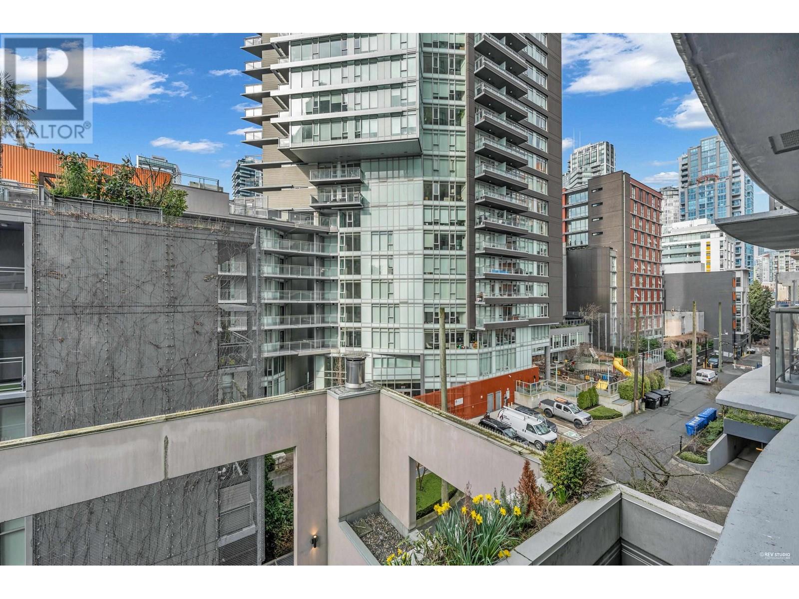 Listing Picture 29 of 33 : 606 501 PACIFIC STREET, Vancouver / 溫哥華 - 魯藝地產 Yvonne Lu Group - MLS Medallion Club Member