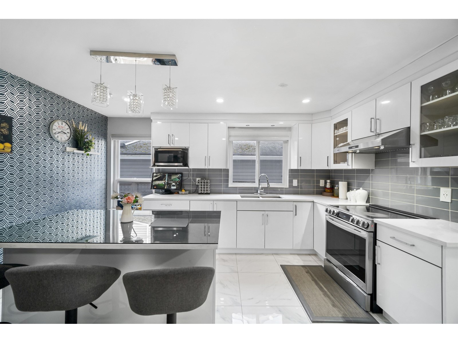 13249 81a Avenue, Surrey, British Columbia  V3W 8Z2 - Photo 8 - R2973306