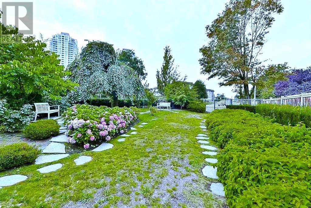 Listing Picture 30 of 36 : 1908 7325 ARCOLA STREET, Burnaby / 本拿比 - 魯藝地產 Yvonne Lu Group - MLS Medallion Club Member