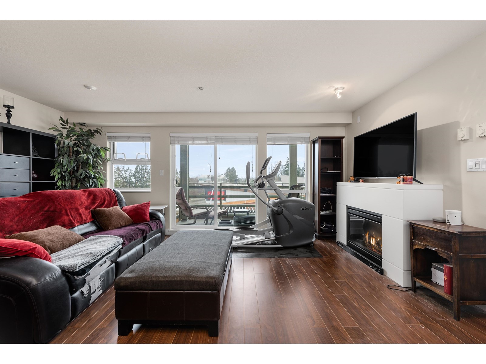 307 15795 CROYDON DRIVE, Surrey, British Columbia