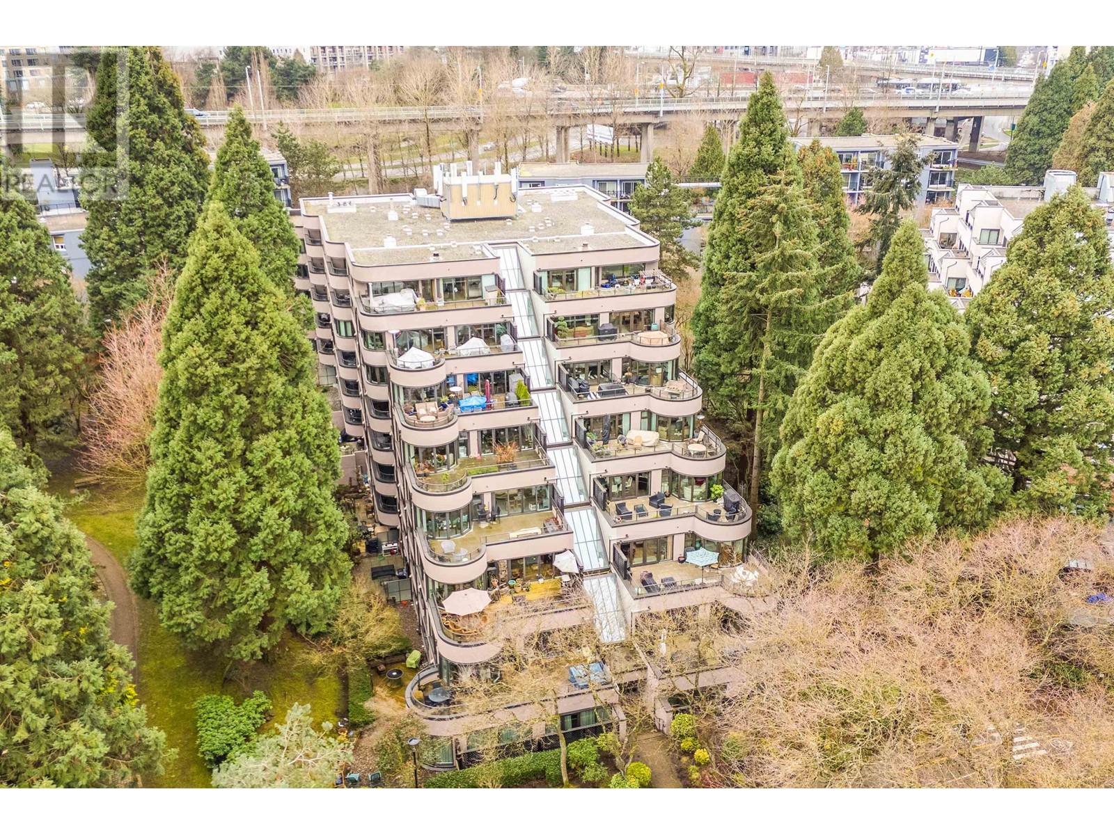 55 1425 LAMEY'S MILL ROAD, vancouver, British Columbia