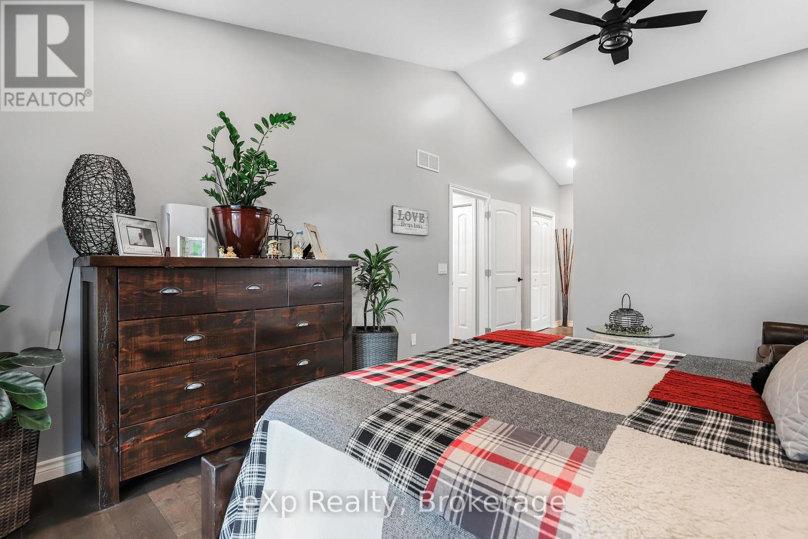 135 Confederation Drive, Chatsworth, Ontario  N0H 1R0 - Photo 23 - X12001078