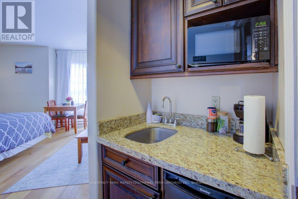 2264 - 90 Highland Drive, Oro-Medonte (Shanty Bay), Ontario  L0L 2L0 - Photo 34 - S12001068