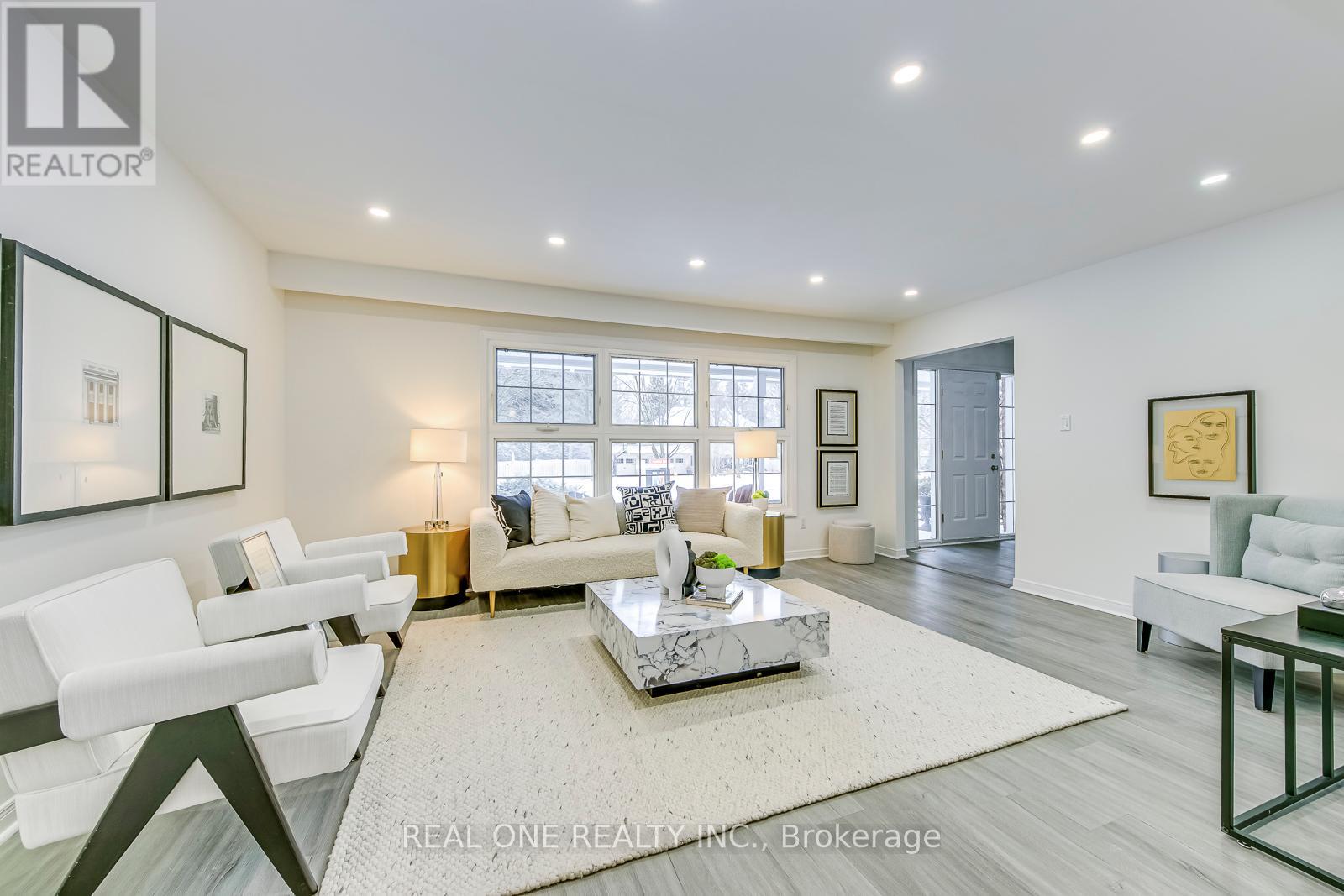 153 Cavendish Court, Oakville (Mo Morrison), Ontario  L6J 5S3 - Photo 10 - W12001077