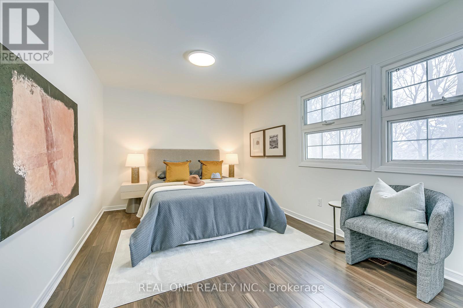 153 Cavendish Court, Oakville (Mo Morrison), Ontario  L6J 5S3 - Photo 34 - W12001077