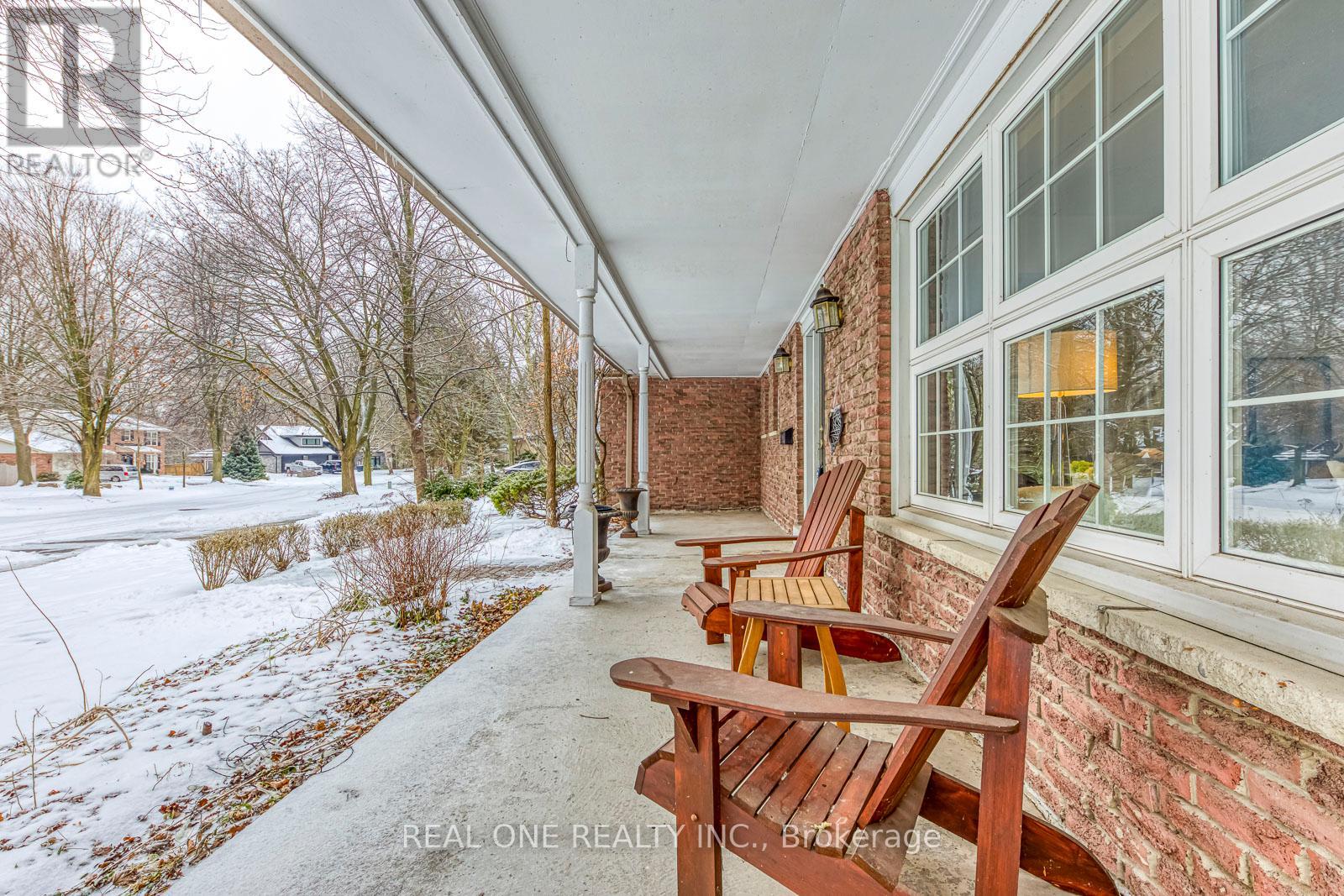 Property at 153 CAVENDISH COURT image 4