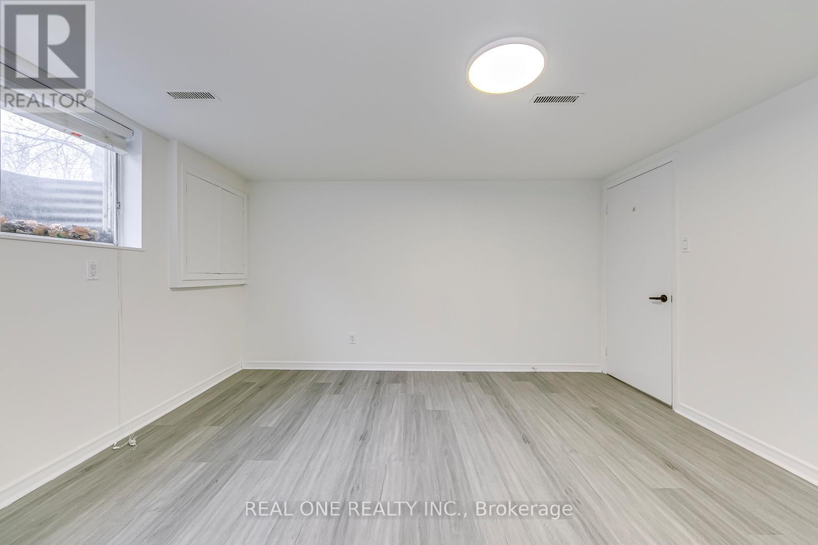 153 Cavendish Court, Oakville (Mo Morrison), Ontario  L6J 5S3 - Photo 42 - W12001077