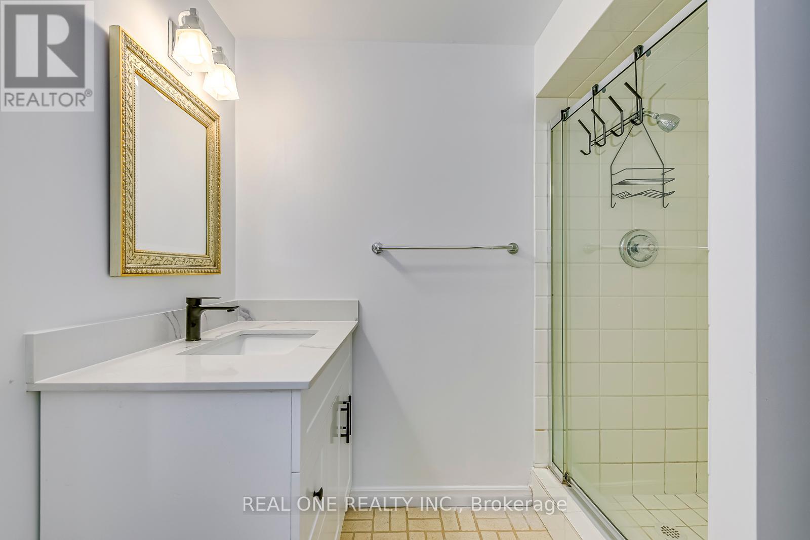 153 Cavendish Court, Oakville (Mo Morrison), Ontario  L6J 5S3 - Photo 43 - W12001077