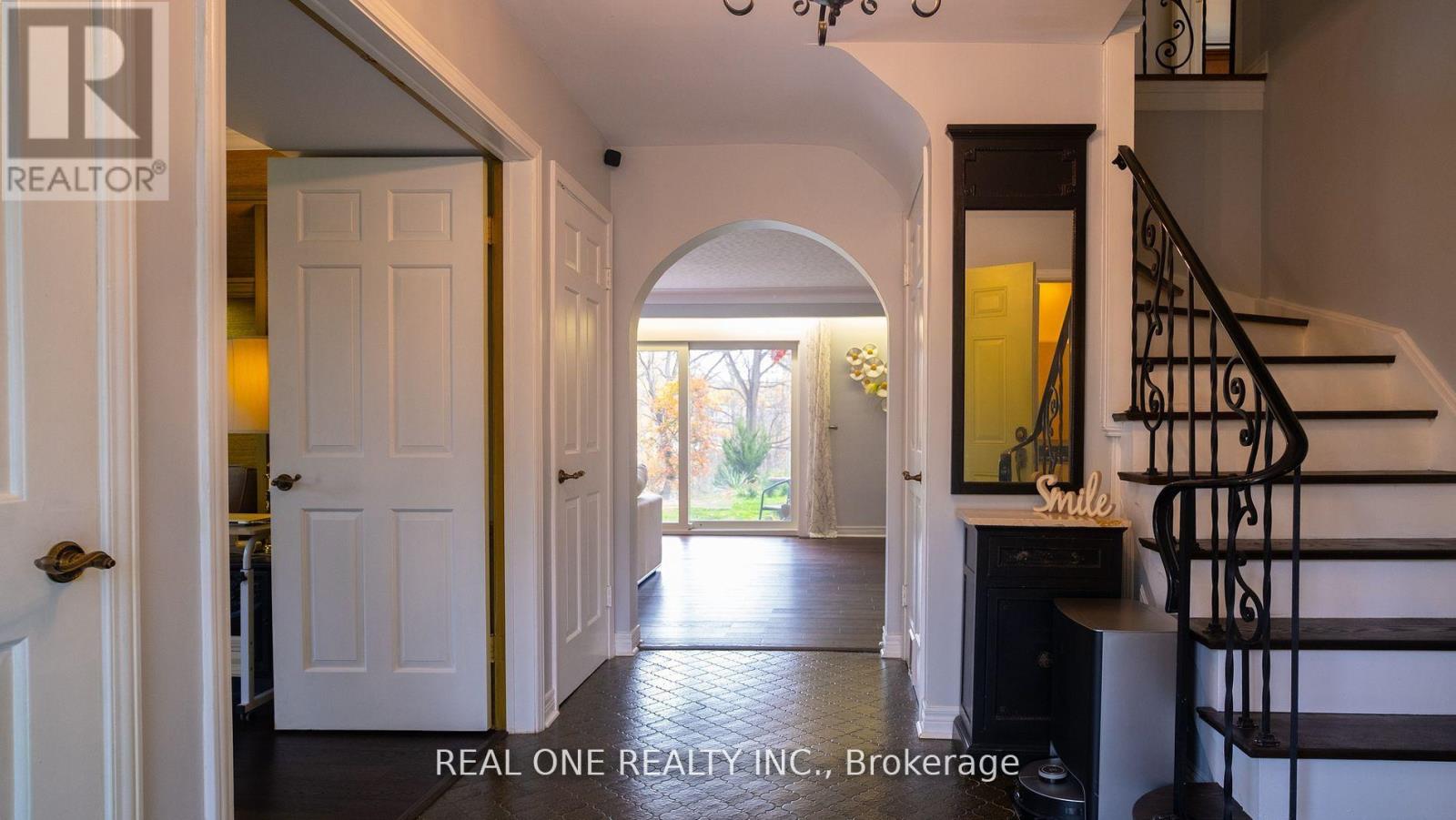 Photo 4 of 40 for 1476 Corley Drive