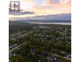 21 Harvey Wight Crescent, Pasadena, Newfoundland & Labrador