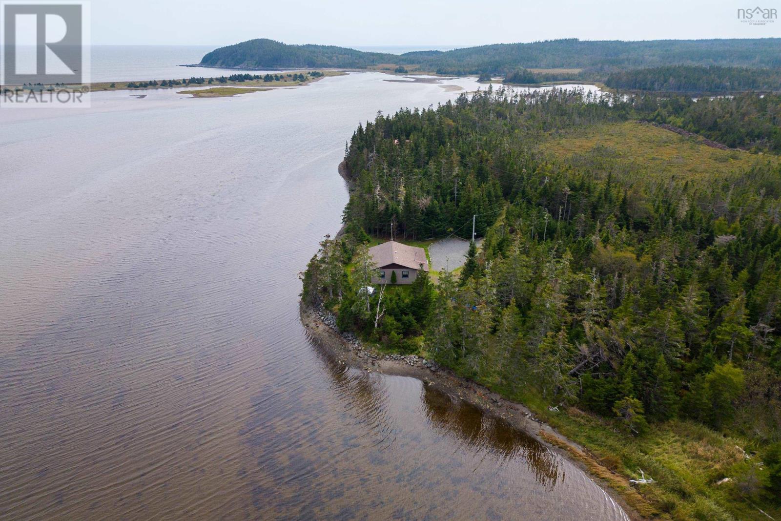 899 Westside Grand River Road, Grand River, Nova Scotia  B0E 1M0 - Photo 1 - 202504107