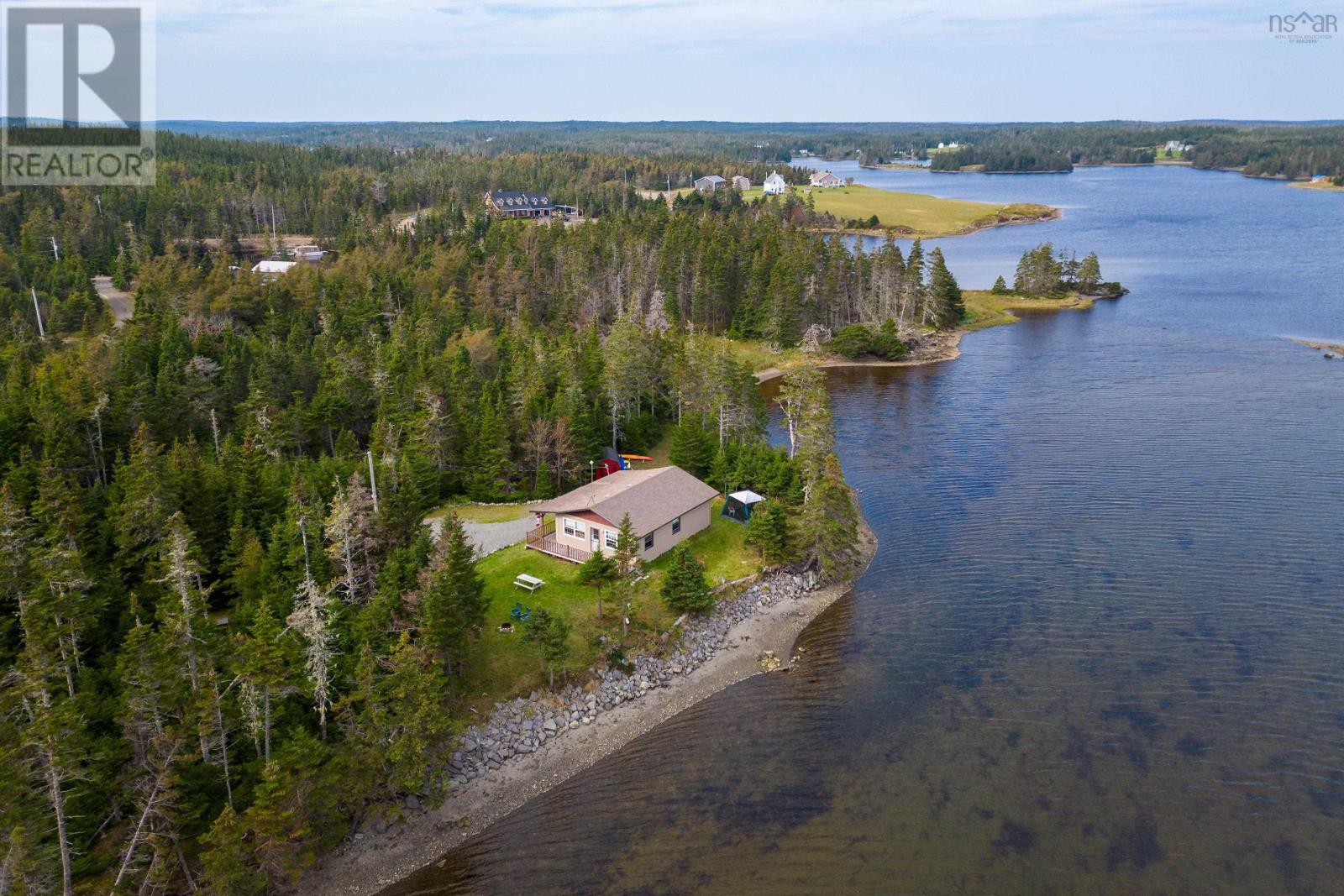 899 Westside Grand River Road, Grand River, Nova Scotia  B0E 1M0 - Photo 2 - 202504107