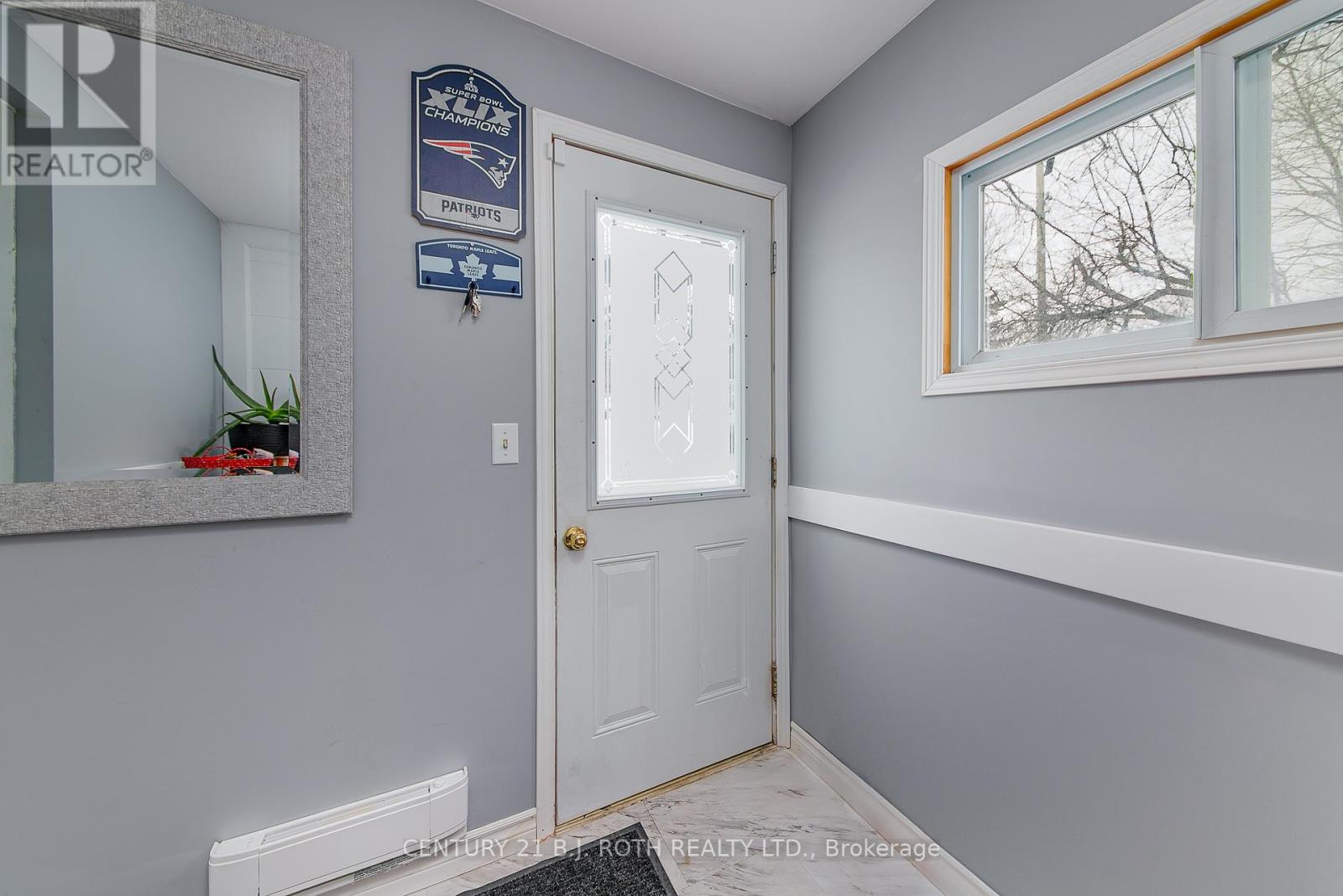 1 Lakeview Avenue, Orillia, Ontario  L3V 6E6 - Photo 3 - S12001119