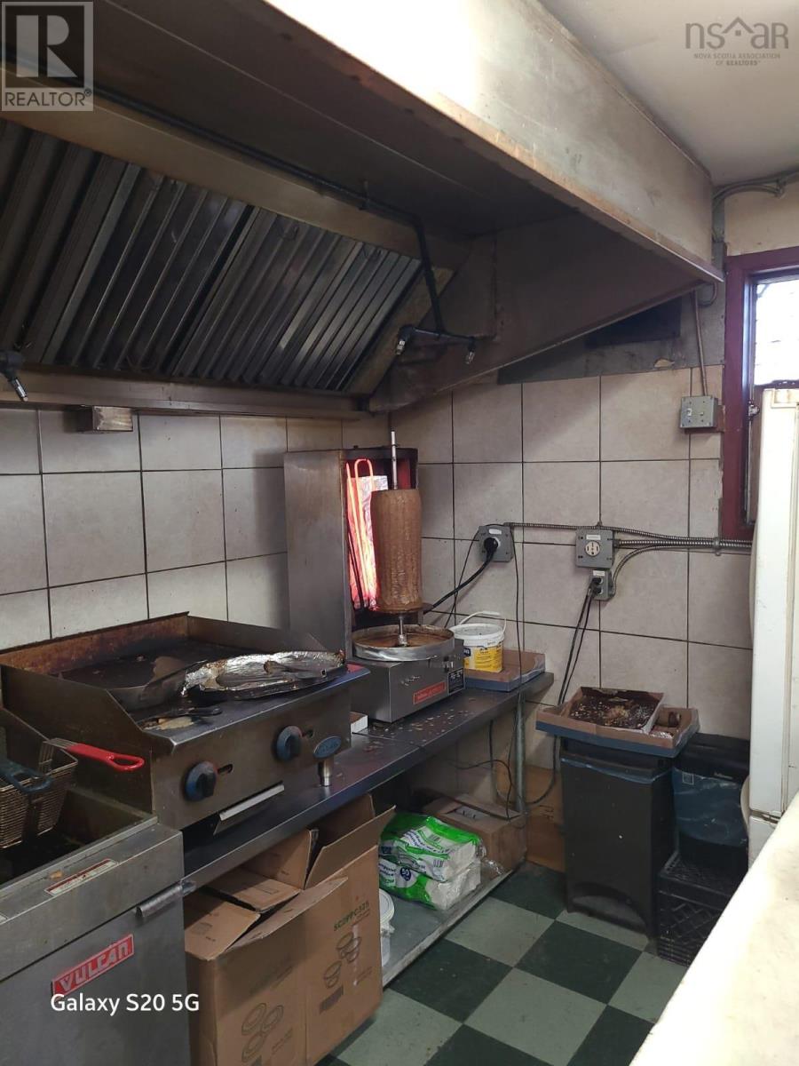 2862b Highway 2, Shubenacadie, Nova Scotia  B0N 2H0 - Photo 6 - 202504116