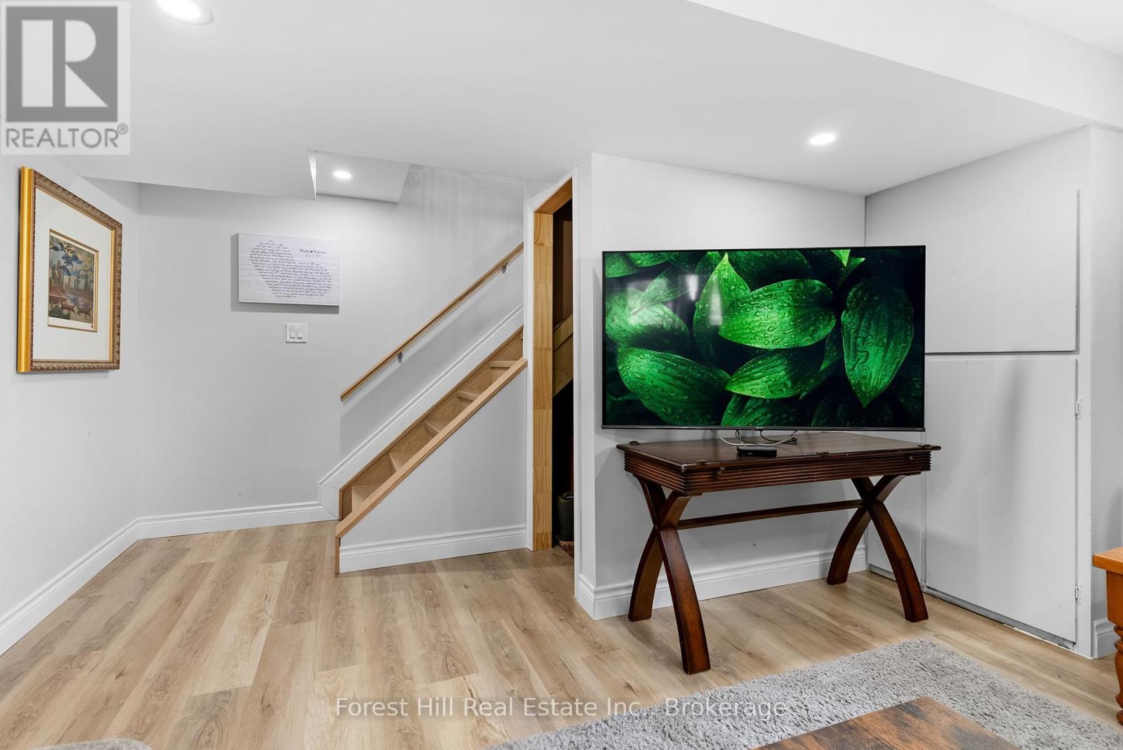 1190 Winhara Road, Gravenhurst, Ontario  P1P 1R1 - Photo 19 - X12001147