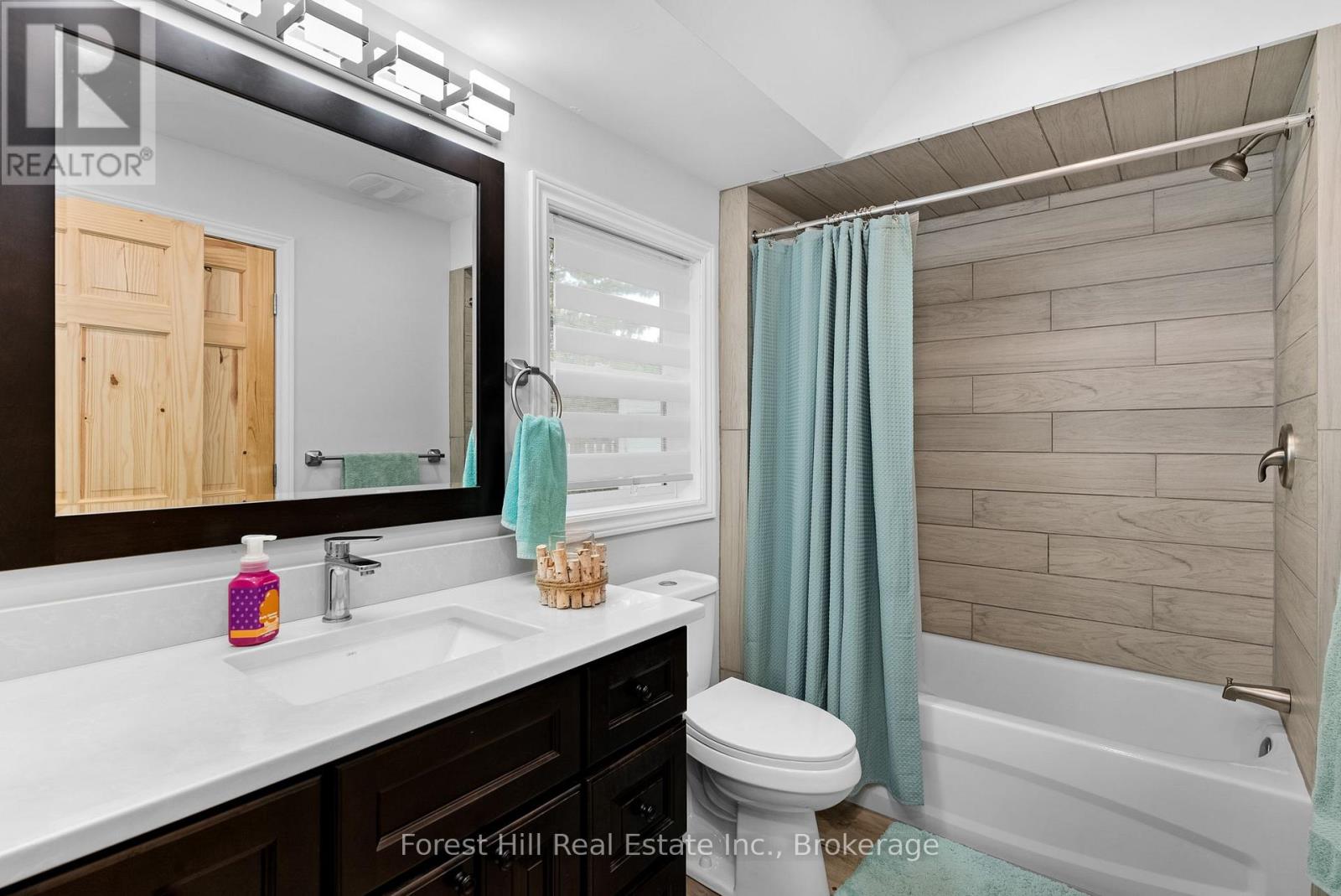 1190 Winhara Road, Gravenhurst, Ontario  P1P 1R1 - Photo 23 - X12001147