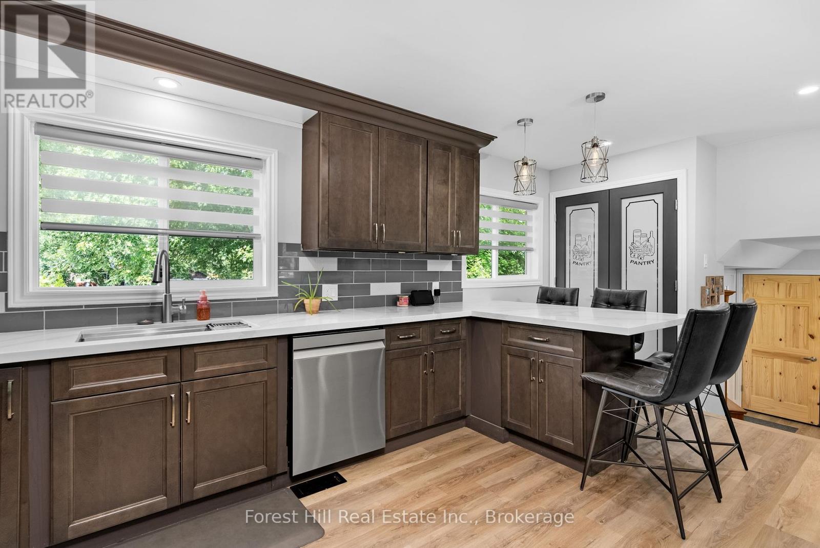 1190 Winhara Road, Gravenhurst, Ontario  P1P 1R1 - Photo 8 - X12001147