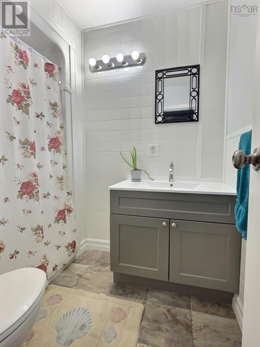 5 Chemin Pembroke, Grand Étang, Nova Scotia  B0E 1L0 - Photo 14 - 202504119