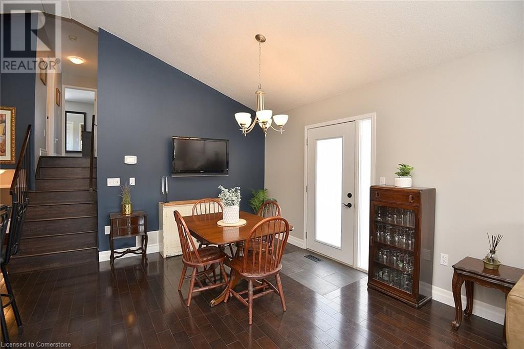 552 Southridge Drive, Hamilton, Ontario  L9C 7V4 - Photo 6 - 40703116