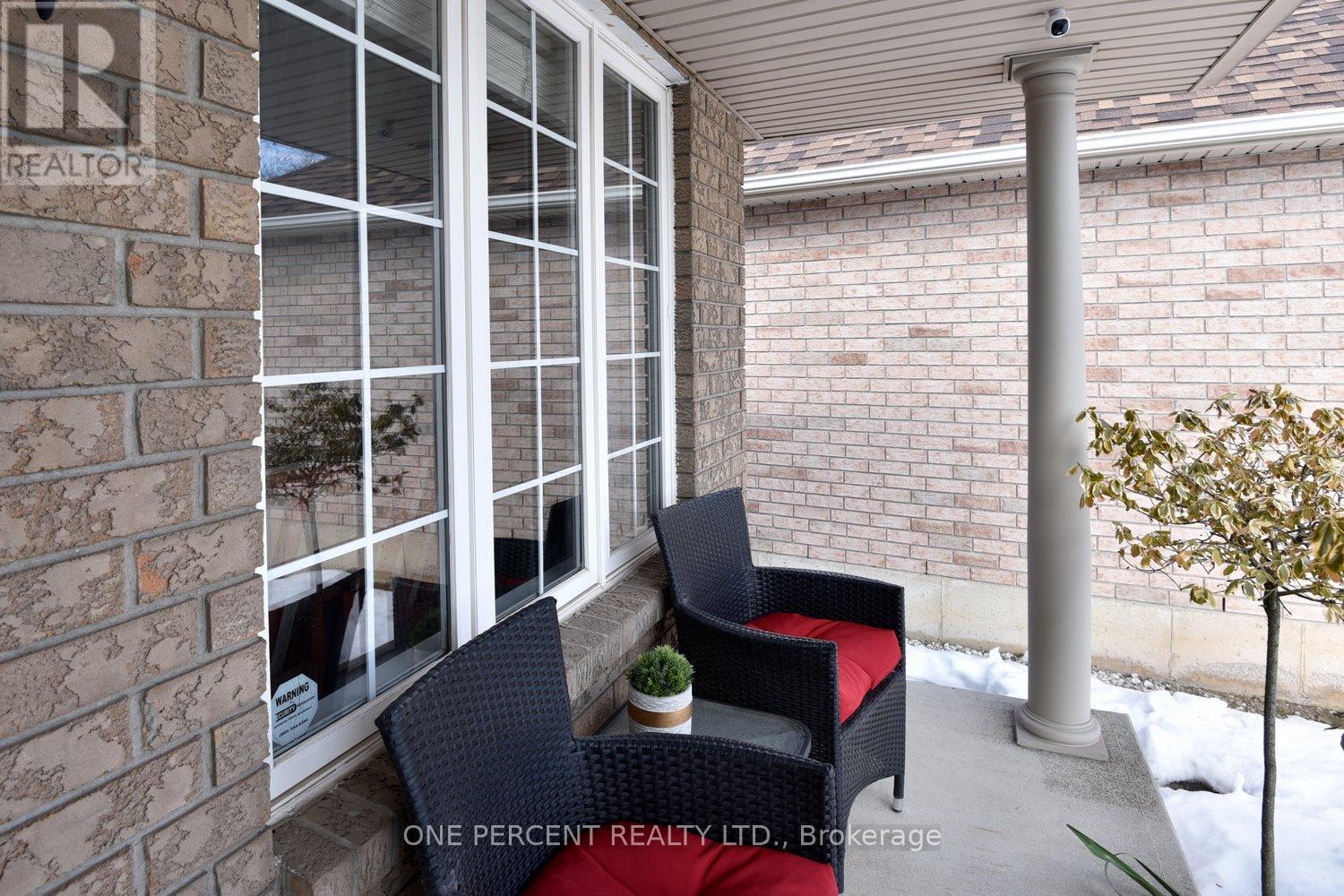 Property at 552 SOUTHRIDGE DRIVE image 2