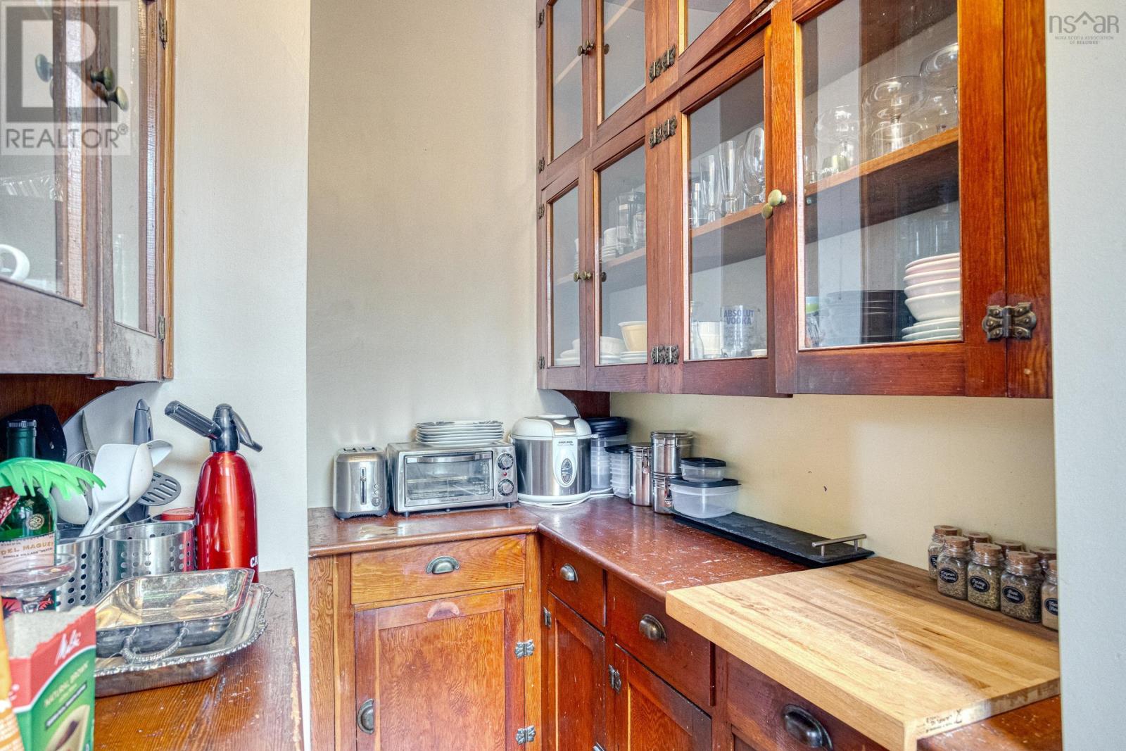 6030/6032 Cherry Street, Halifax, Nova Scotia  B3H 2K3 - Photo 13 - 202504132