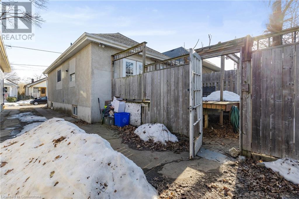 99 Vale Avenue, St. Catharines, Ontario  L2R 1T5 - Photo 27 - 40703448