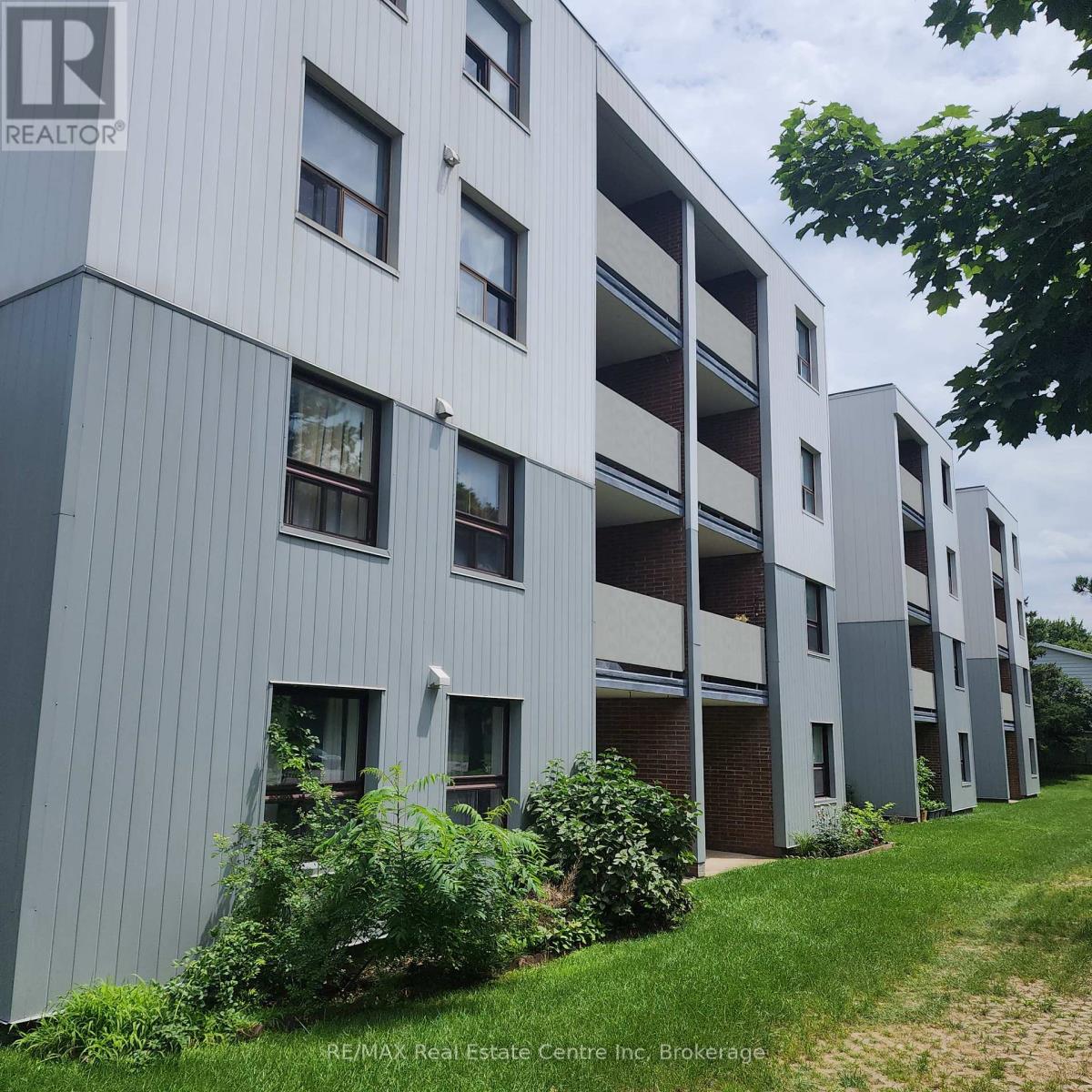 307 - 65 Silvercreek Parkway N, Guelph, Ontario  N1H 7R9 - Photo 2 - X11959857