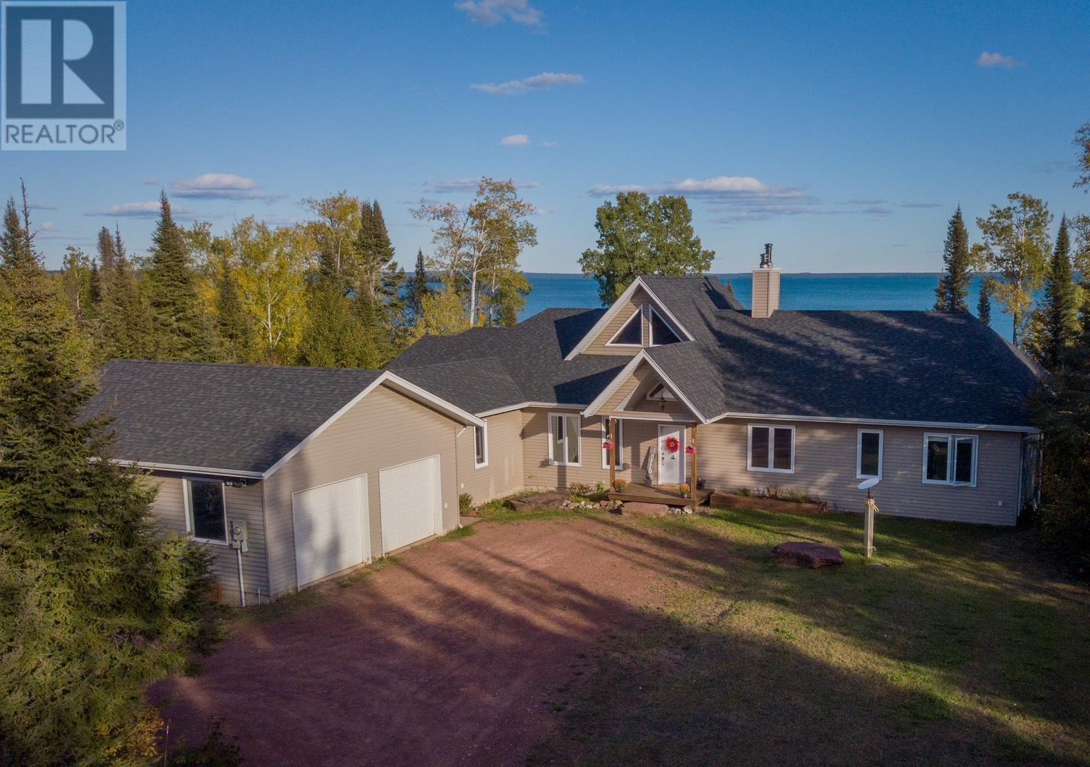 661 Grann DR, Thunder Bay, Ontario