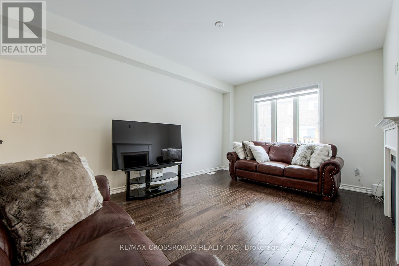 2 Hough Lane, Ajax, Ontario  L1T 0P9 - Photo 11 - E11997195