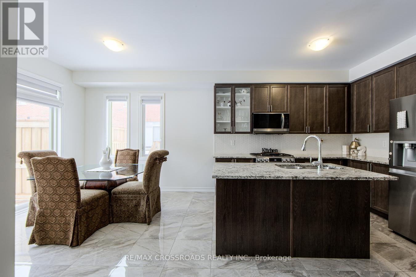 2 Hough Lane, Ajax, Ontario  L1T 0P9 - Photo 13 - E11997195