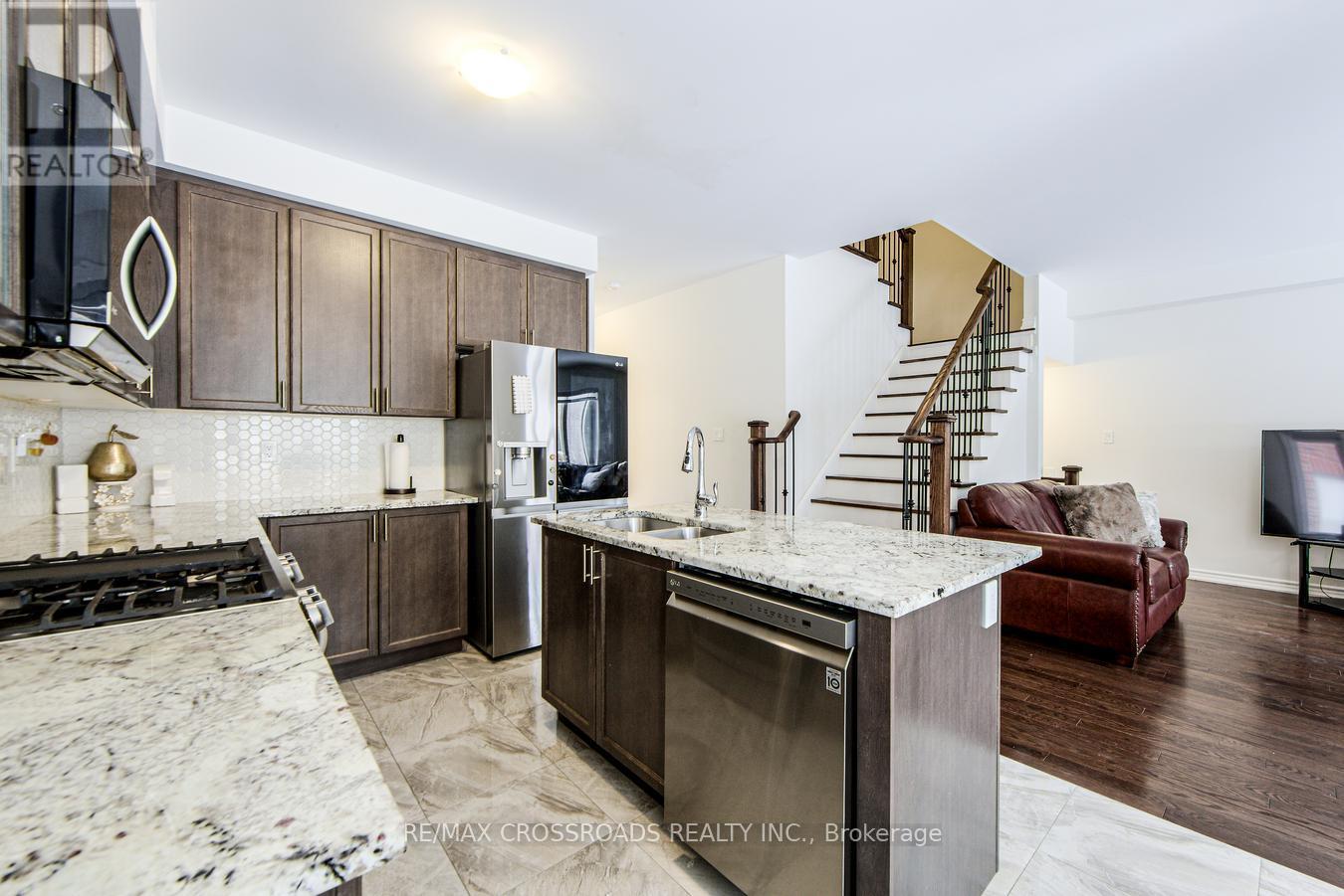 2 Hough Lane, Ajax, Ontario  L1T 0P9 - Photo 19 - E11997195