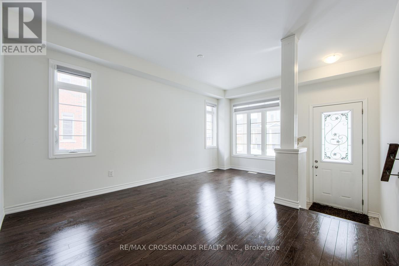 Property at 2 HOUGH LANE image 4