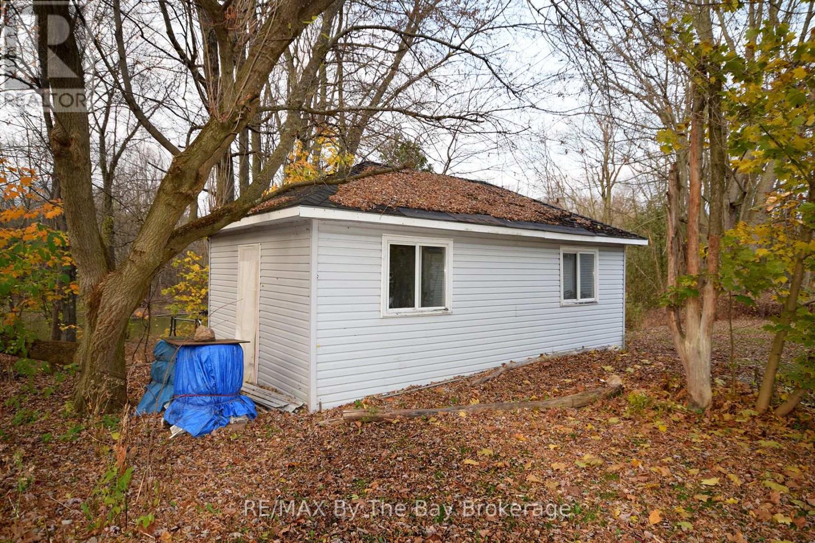 13 Innisfree Drive, Springwater, Ontario  L0L 2K0 - Photo 14 - S12001355