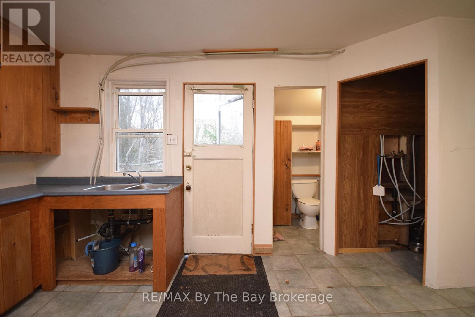 13 Innisfree Drive, Springwater, Ontario  L0L 2K0 - Photo 18 - S12001355