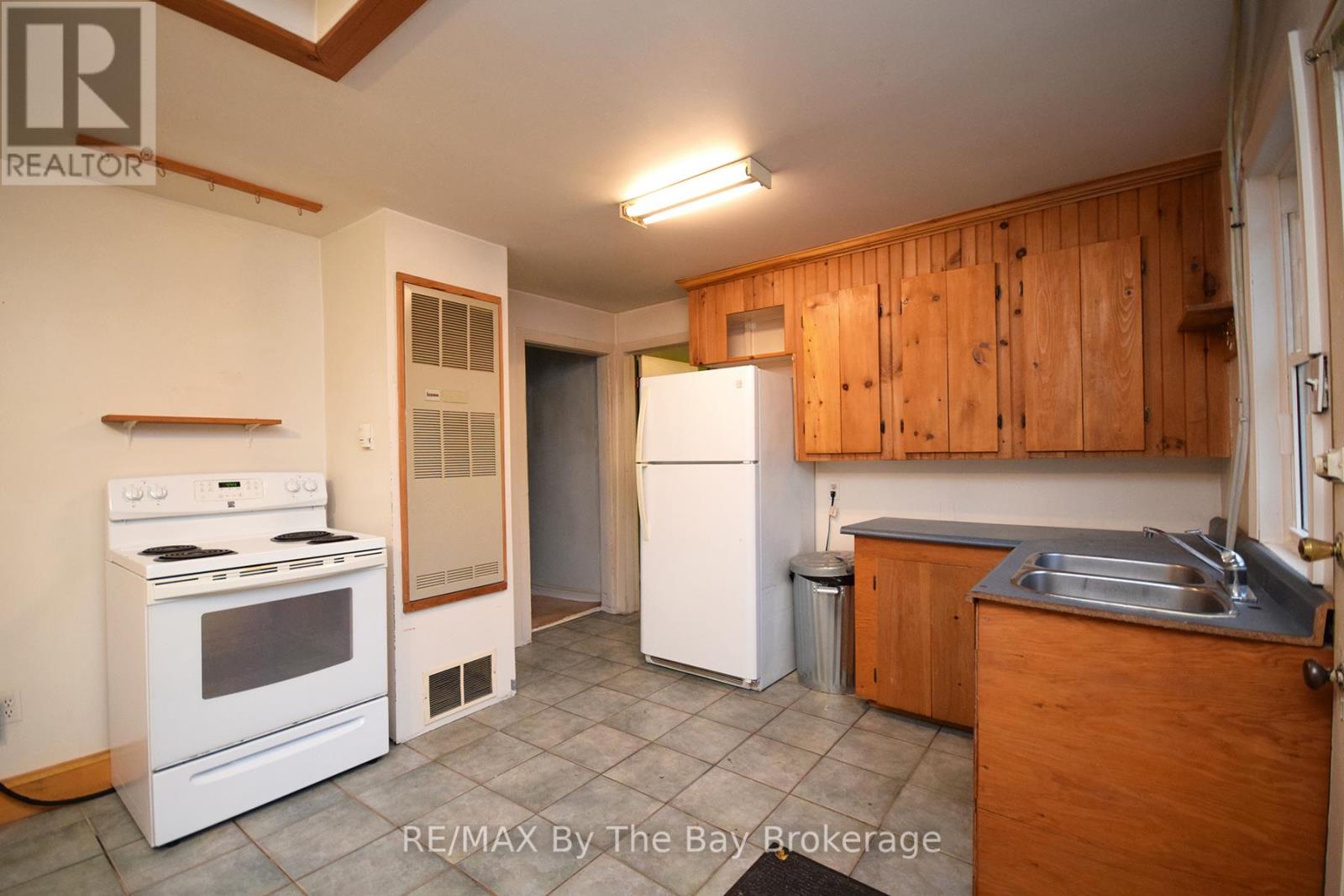 13 Innisfree Drive, Springwater, Ontario  L0L 2K0 - Photo 19 - S12001355