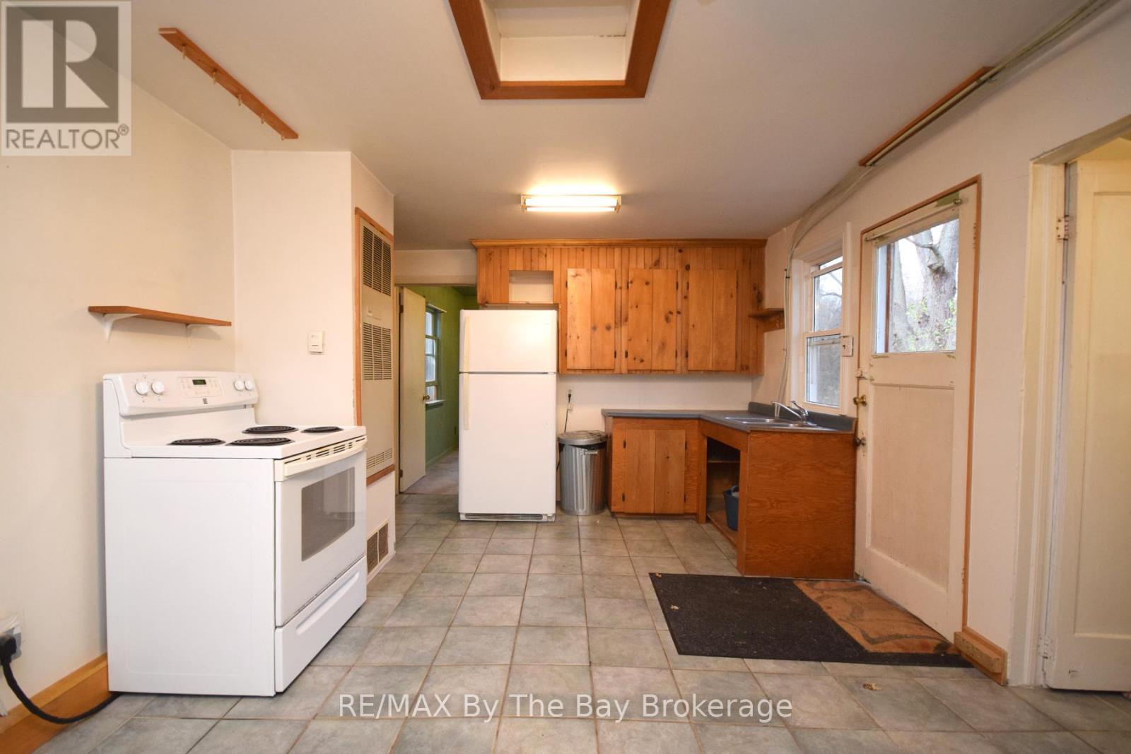 13 Innisfree Drive, Springwater, Ontario  L0L 2K0 - Photo 20 - S12001355