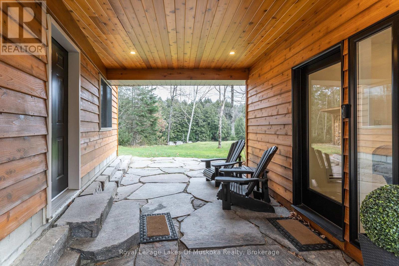 1319 Wolf Circle, Algonquin Highlands, Ontario  P0A 1E0 - Photo 4 - X12001311