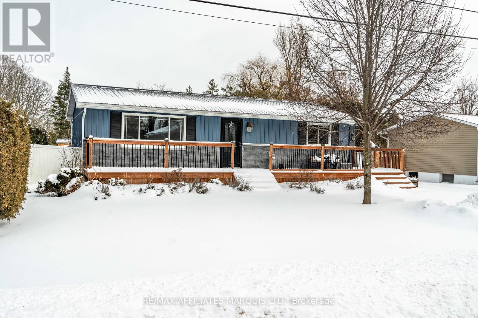 5 Fraser Street, South Stormont, Ontario  K0C 2A0 - Photo 2 - X12001281