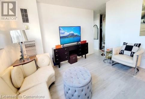 105 Mccaul Street Unit# 701, Toronto, Ontario  M5T 2X4 - Photo 1 - 40702980