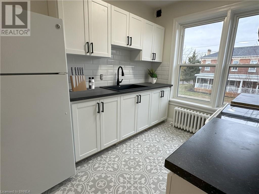 7-11 Sheridan Street Unit# 2, Brantford, Ontario  N3T 2P7 - Photo 9 - 40703628