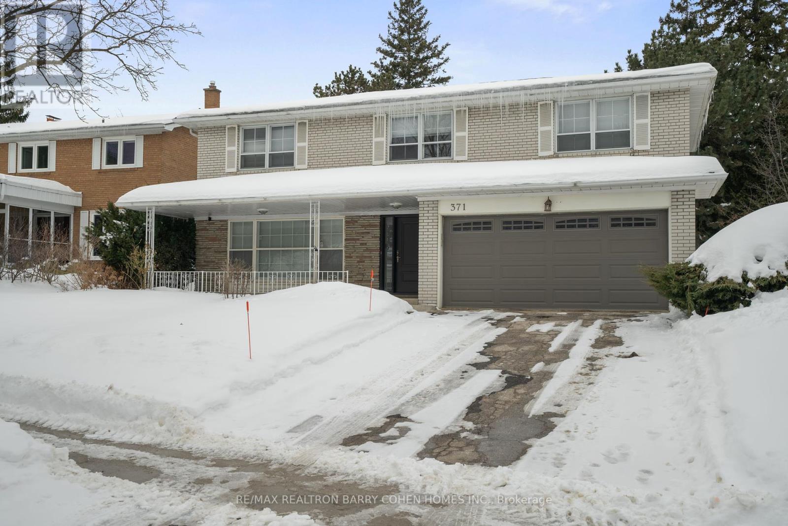371 WOODSWORTH ROAD, Toronto, Ontario