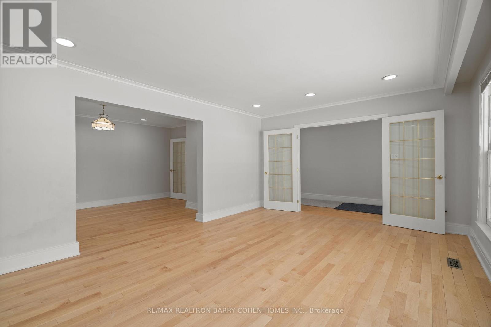 371 Woodsworth Road, Toronto, Ontario  M2L 2T8 - Photo 5 - C12001325