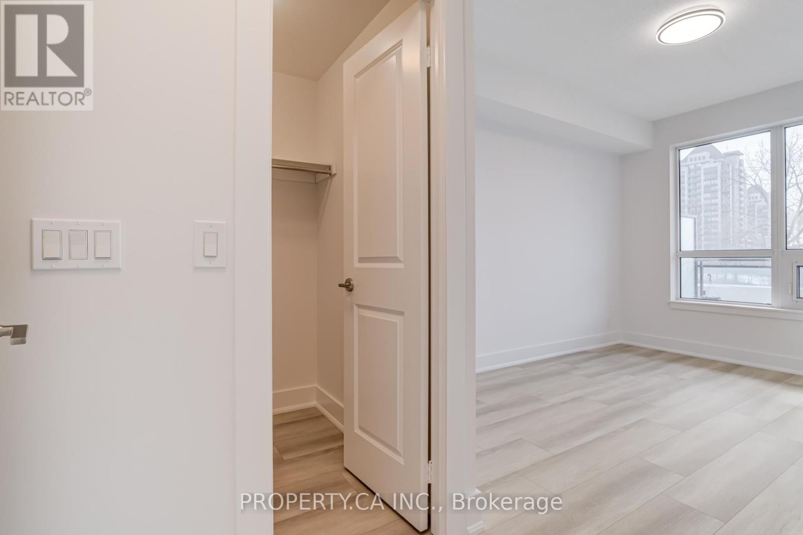 229 - 7900 Bathurst Street, Vaughan (Beverley Glen), Ontario  L4J 0J9 - Photo 16 - N12001419
