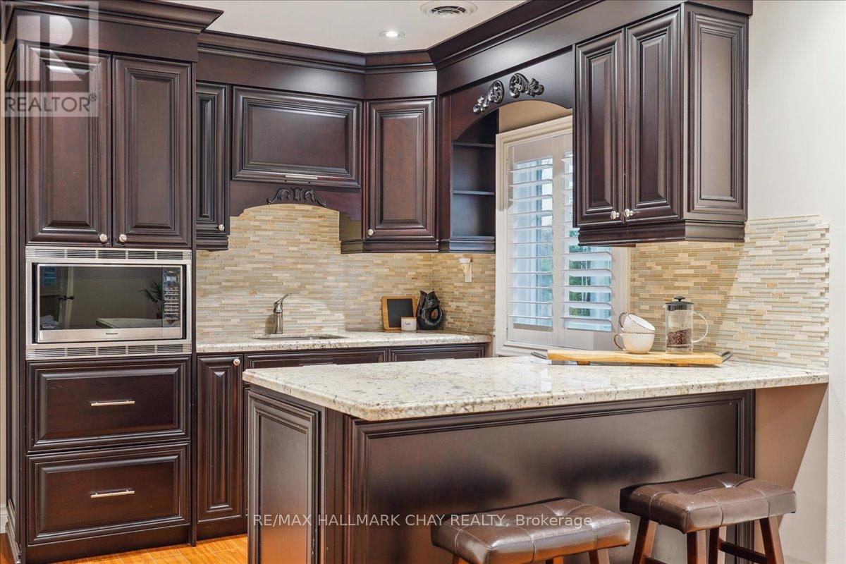 21940 Mccowan Road, East Gwillimbury, Ontario  L0G 1M0 - Photo 35 - N12001441