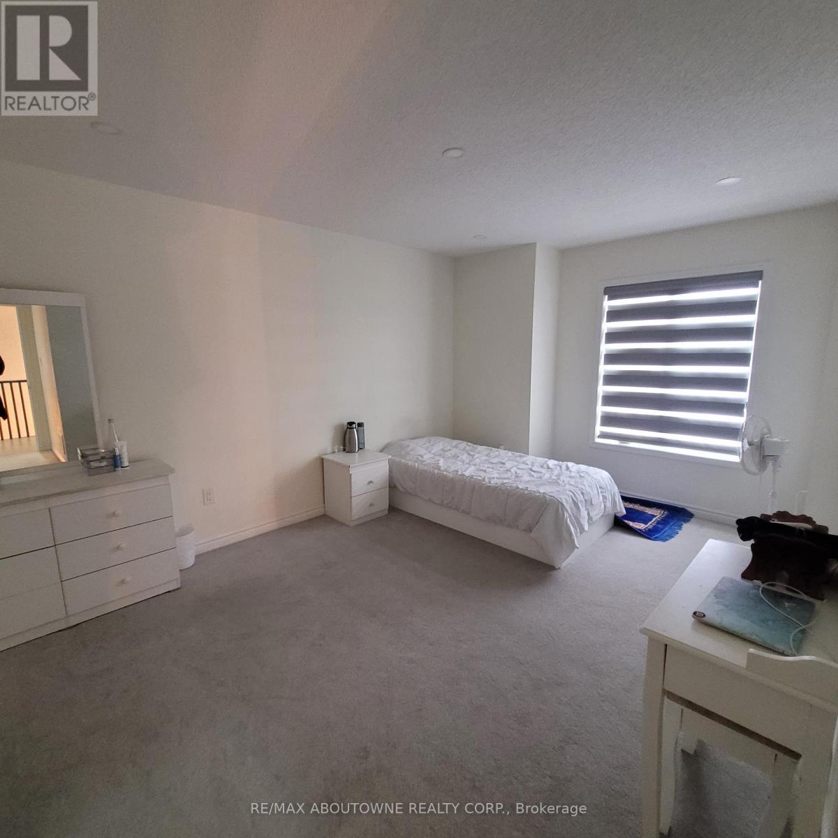 Property at 973 LOGAN DRIVE image 3
