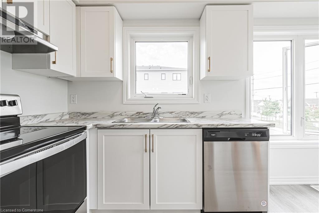 9b Bingham Road, Hamilton, Ontario  L8H 0B5 - Photo 14 - 40702151